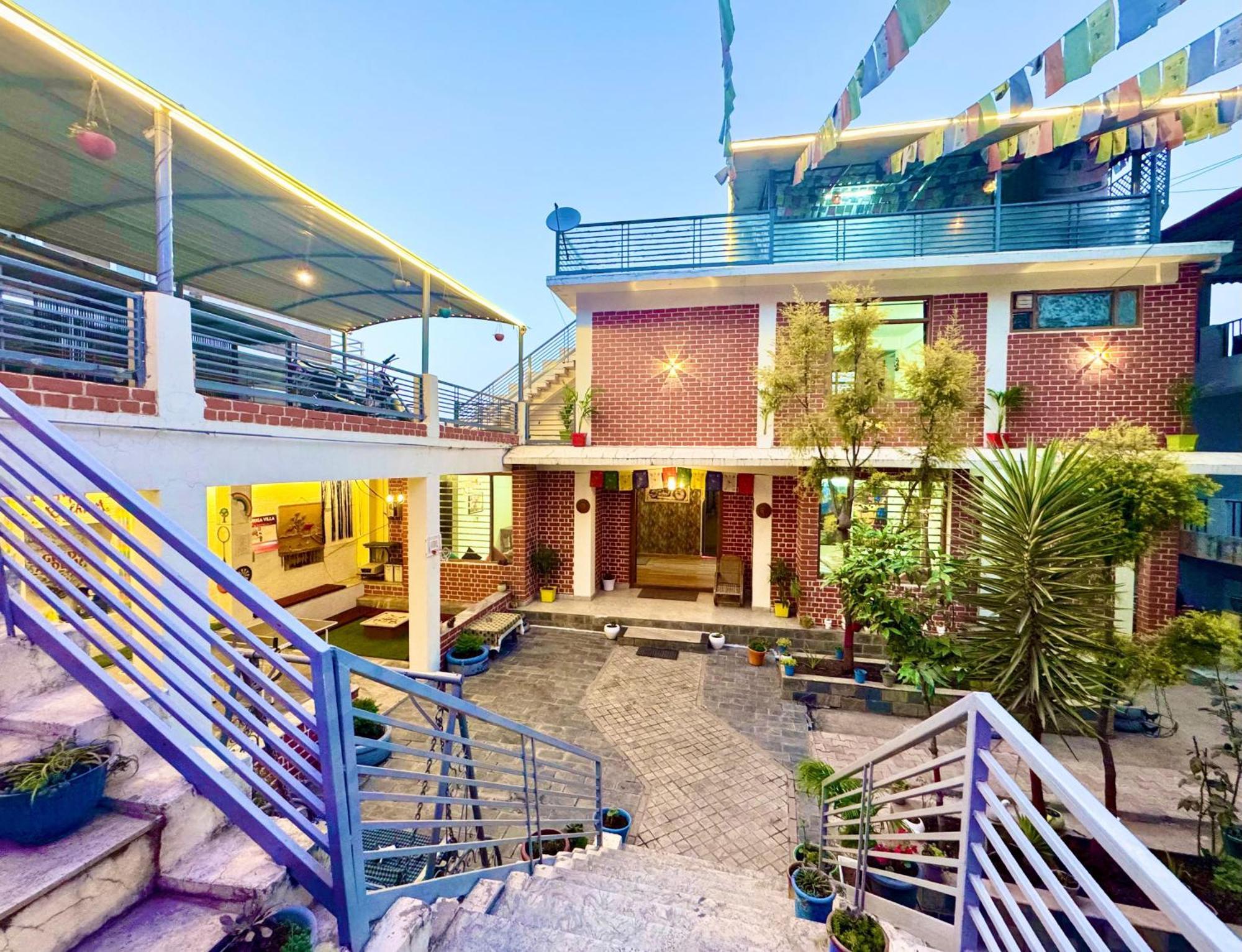 The Auriga 3Bhk Fully Entair Villa With Bonfire In Kasauli I Pvt Stay I Open Air Terrace I Kitchen Livingroom I Lawn Bonfire I Gaming Zone Eksteriør billede